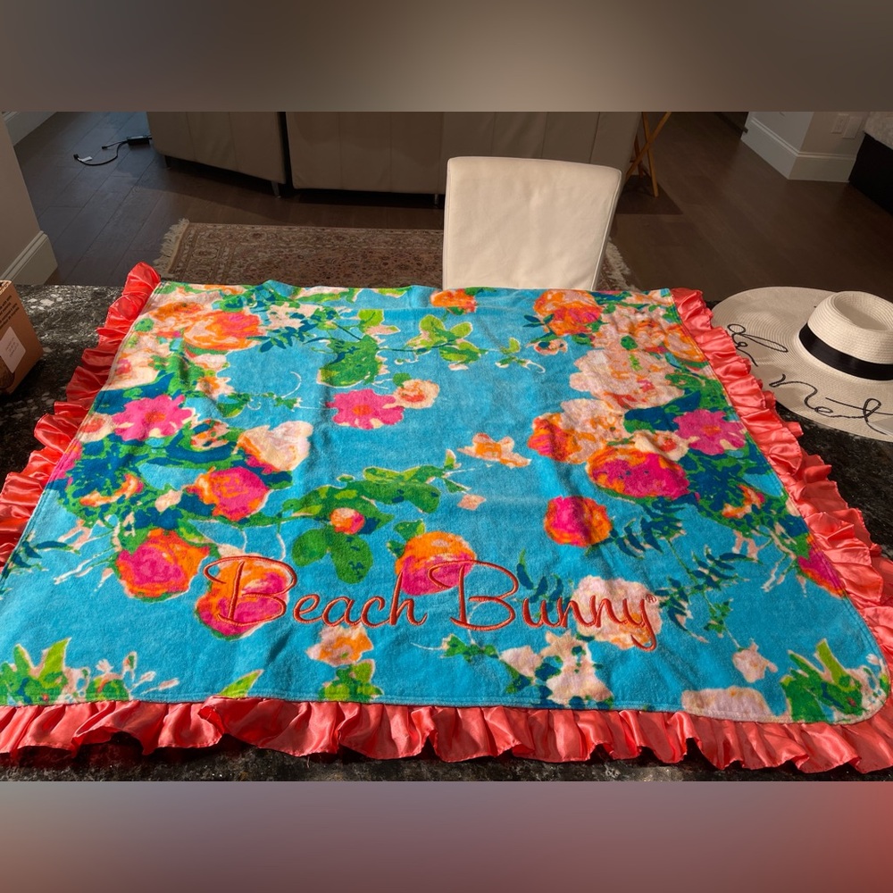 Beach bunny towel new without tags Bahama Mama